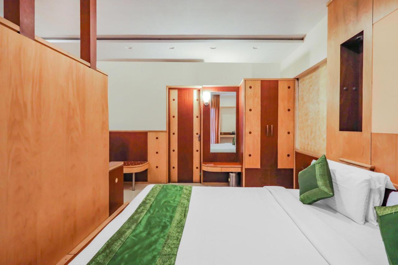 Treebo Trend Paradise, Indore Hotel Luaran gambar